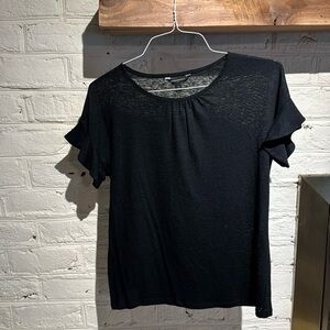 Small Banana Republic ruffled linen (part) short sleeve shirt.